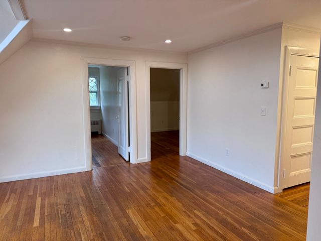 65-R Pleasant St 3, Marblehead, MA 01945