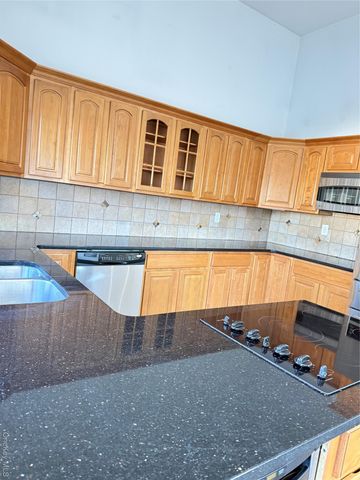 254 Park Avenue, Freeport, NY 11520