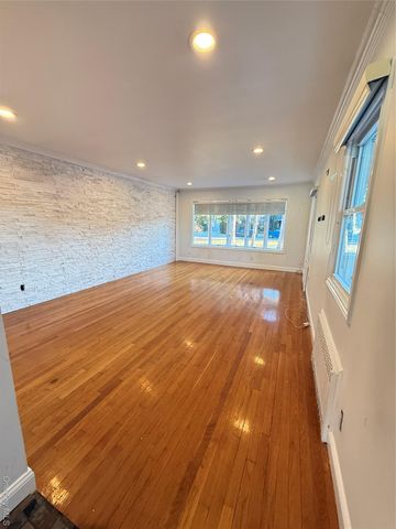 254 Park Avenue, Freeport, NY 11520