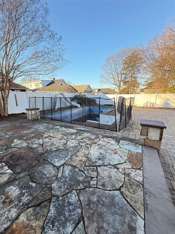 254 Park Avenue, Freeport, NY 11520