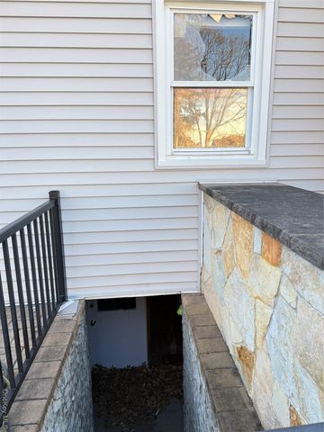 254 Park Avenue, Freeport, NY 11520