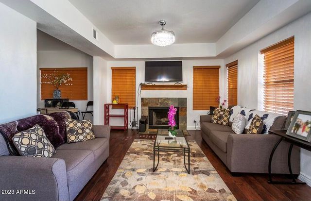 11015 W LAURELWOOD Lane, Avondale, AZ 85392