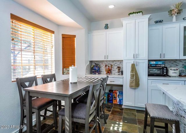 11015 W LAURELWOOD Lane, Avondale, AZ 85392