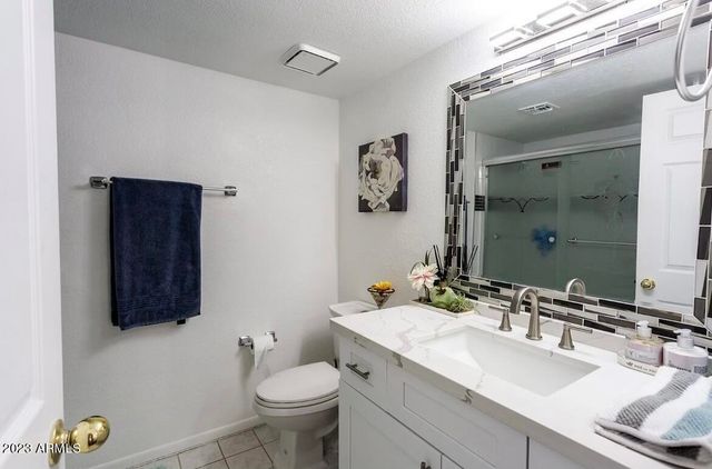 11015 W LAURELWOOD Lane, Avondale, AZ 85392