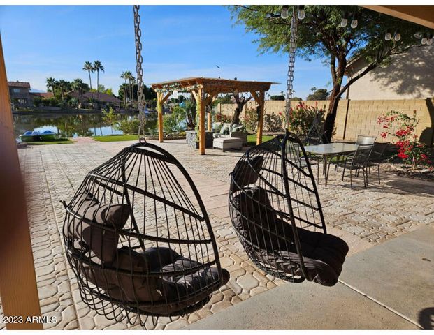 11015 W LAURELWOOD Lane, Avondale, AZ 85392