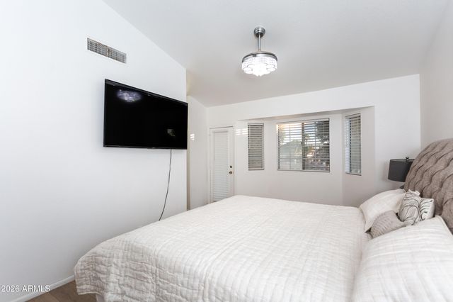 11015 W LAURELWOOD Lane, Avondale, AZ 85392