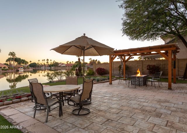 11015 W LAURELWOOD Lane, Avondale, AZ 85392