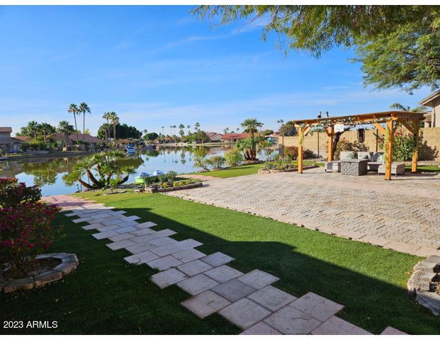 11015 W LAURELWOOD Lane, Avondale, AZ 85392