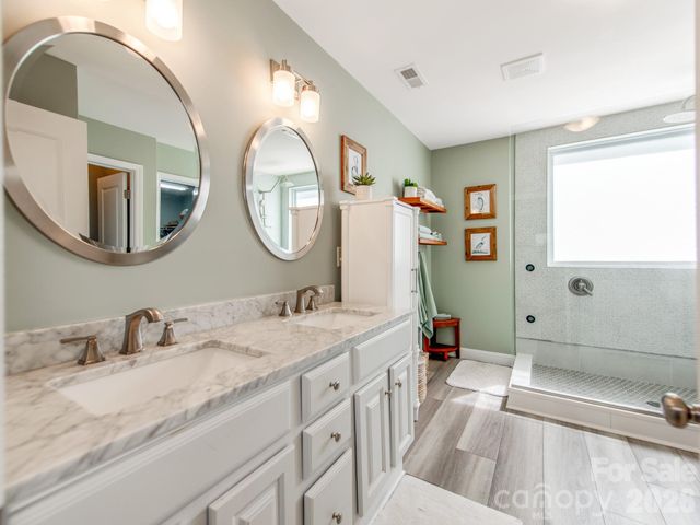 6135 Maple Leaf Avenue, Harrisburg, NC 28075