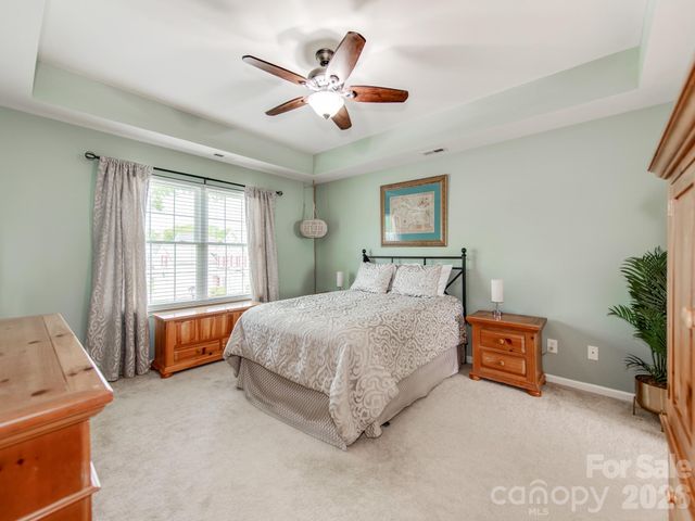 6135 Maple Leaf Avenue, Harrisburg, NC 28075