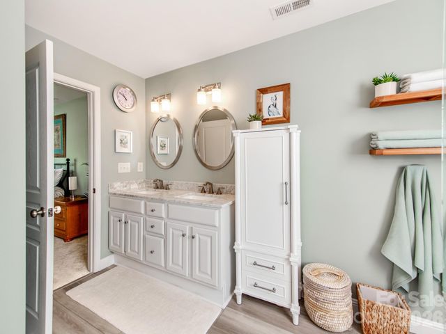 6135 Maple Leaf Avenue, Harrisburg, NC 28075