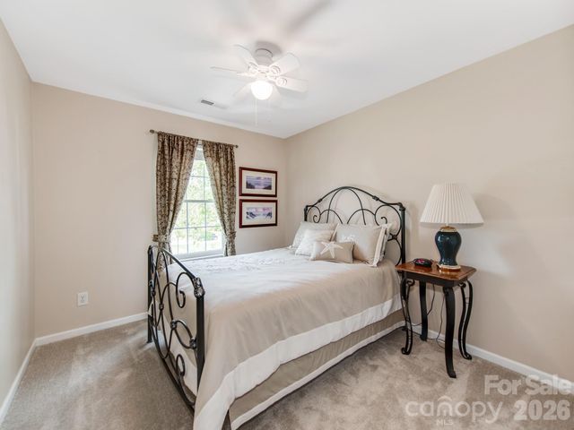 6135 Maple Leaf Avenue, Harrisburg, NC 28075