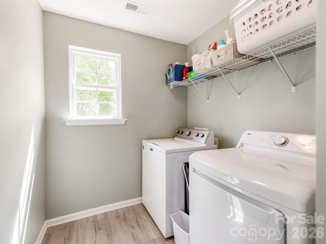 6135 Maple Leaf Avenue, Harrisburg, NC 28075