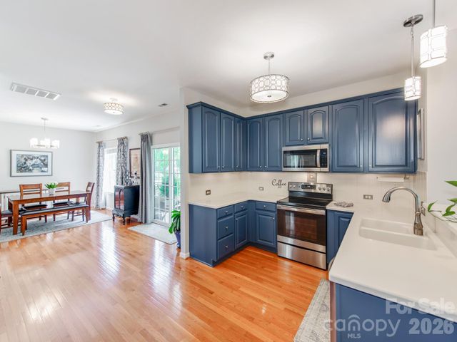 6135 Maple Leaf Avenue, Harrisburg, NC 28075