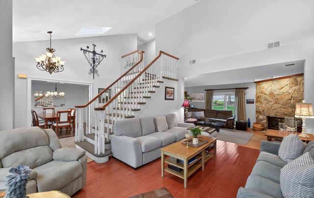 28 Timber Ridge Drive, Commack, NY 11725