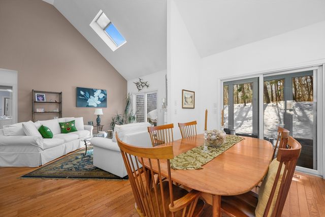 22 Stratford Rdg 22, Mashpee, MA 02649