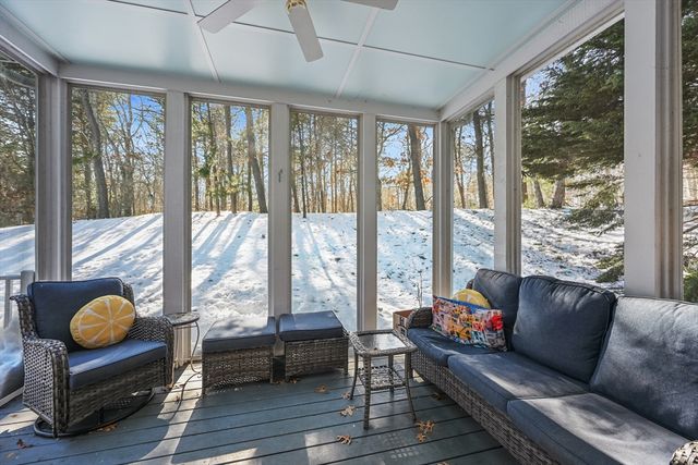 22 Stratford Rdg 22, Mashpee, MA 02649