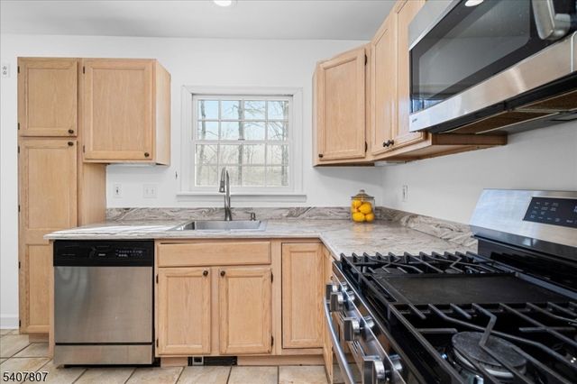 25 Dellwood Ave, Morris Twp., NJ 07960