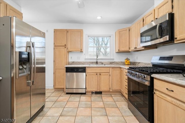 25 Dellwood Ave, Morris Twp., NJ 07960