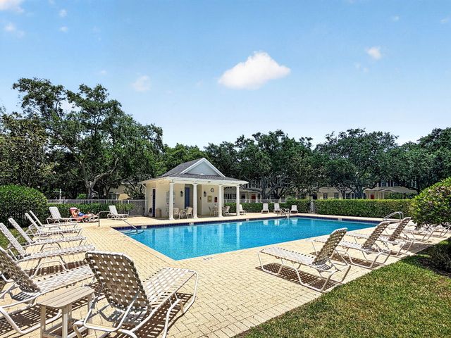 229 Poinciana Drive, Jupiter, FL 33458
