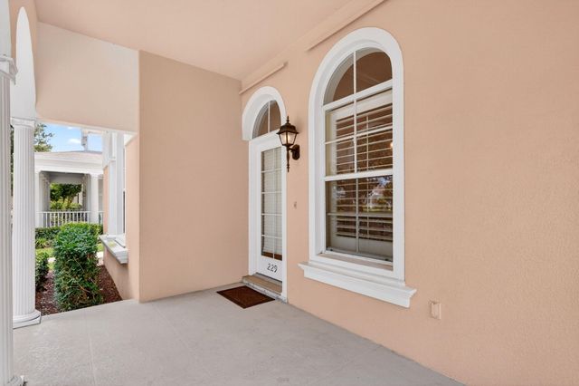 229 Poinciana Drive, Jupiter, FL 33458