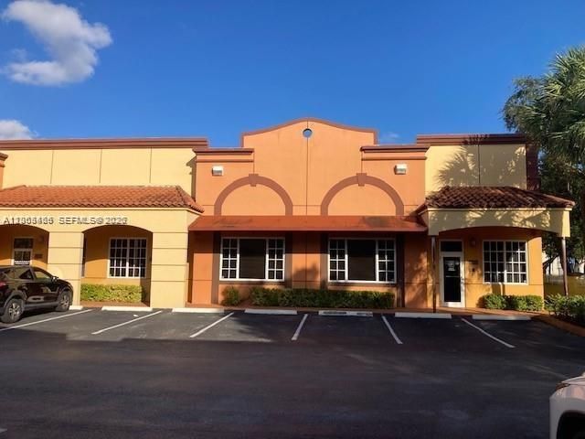 5791 NW 151st St 5791-A, Miami Lakes, FL 33014