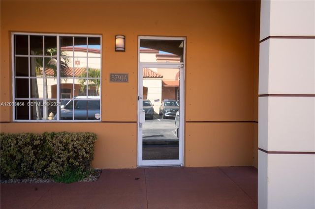 5791 NW 151st St 5791-A, Miami Lakes, FL 33014