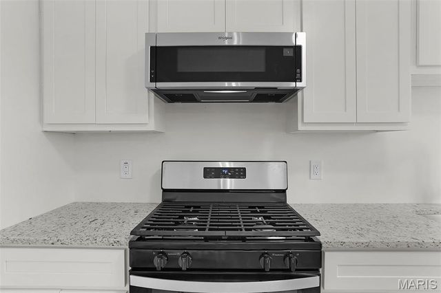 8210 Marvale Lane, St Louis, MO 63123