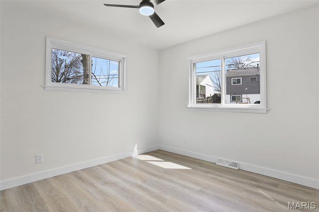 8210 Marvale Lane, St Louis, MO 63123