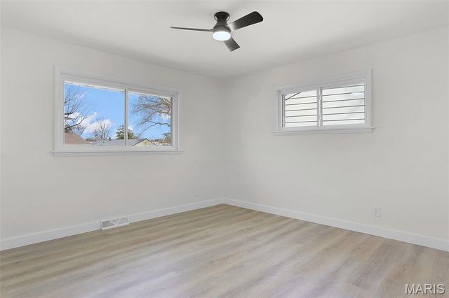 8210 Marvale Lane, St Louis, MO 63123