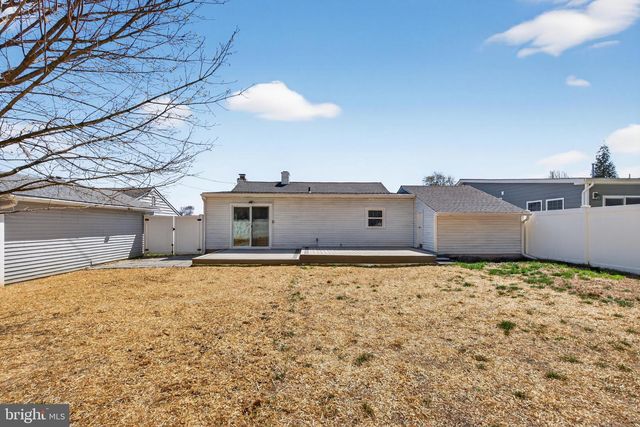 325 AUSTIN DR, Fairless Hills, PA 19030