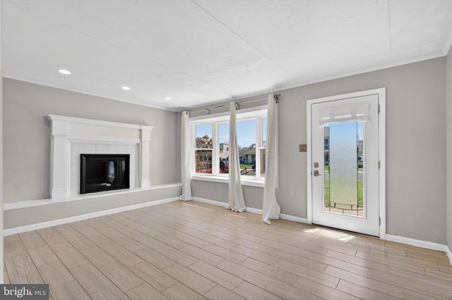 325 AUSTIN DR, Fairless Hills, PA 19030