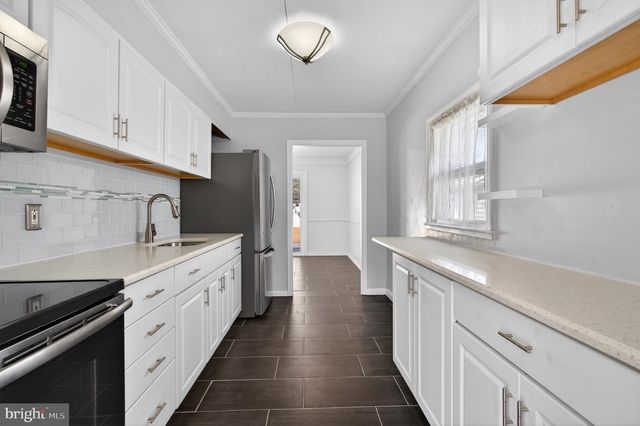 325 AUSTIN DR, Fairless Hills, PA 19030