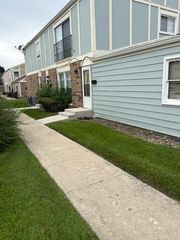 20114 Oak Lane U70, Lynwood, IL 60411