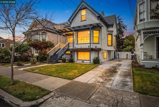1036 Regent St, Alameda, CA 94501