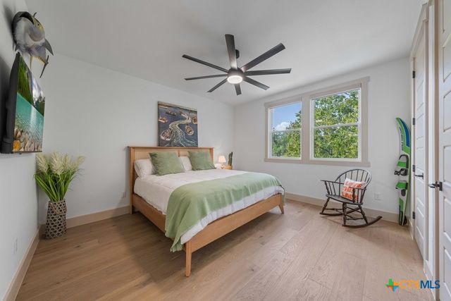 270 Isle Of View Drive, Mcqueeney, TX 78123