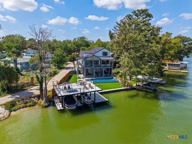270 Isle Of View Drive, Mcqueeney, TX 78123