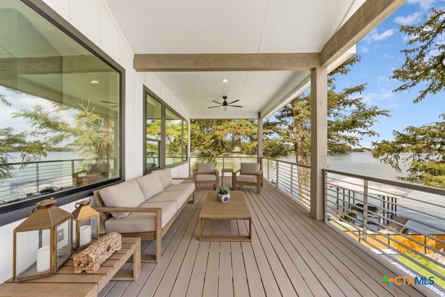 270 Isle Of View Drive, Mcqueeney, TX 78123
