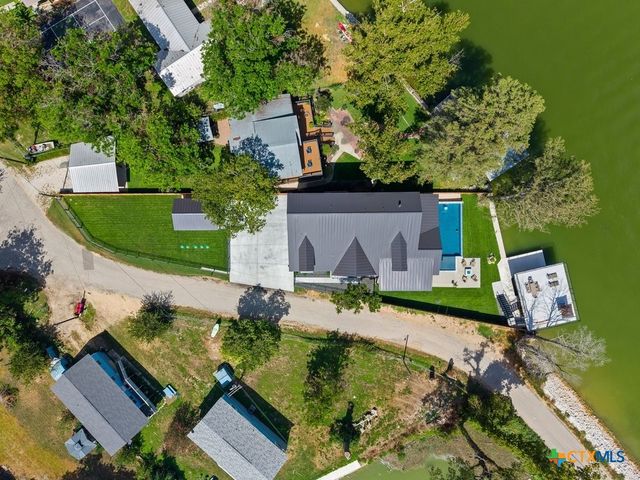 270 Isle Of View Drive, Mcqueeney, TX 78123