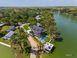 270 Isle Of View Drive, Mcqueeney, TX 78123