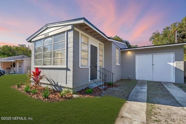 825 GATES Street, Jacksonville, FL 32208