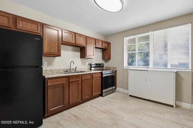 825 GATES Street, Jacksonville, FL 32208