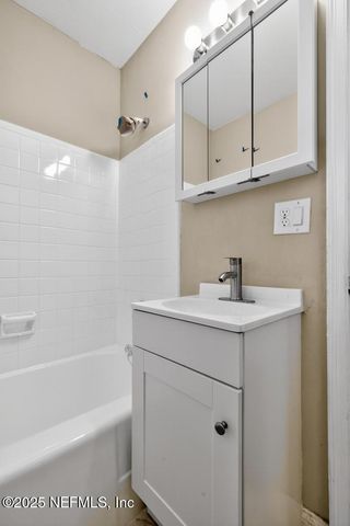 825 GATES Street, Jacksonville, FL 32208