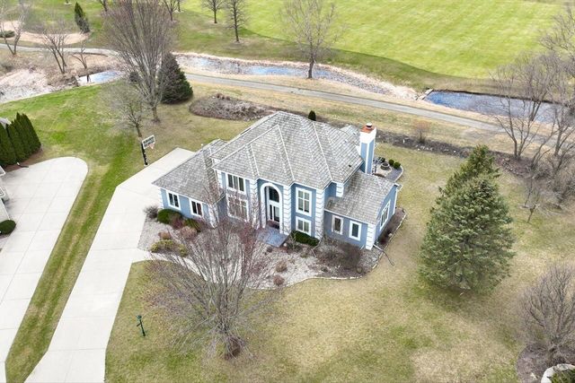 1201 E Pineview COURT, Hartland, WI 53029