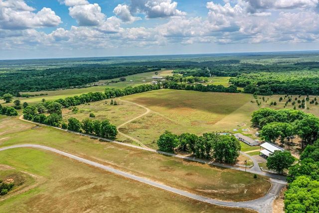 1704 Cobb Road, Baker, FL 32531