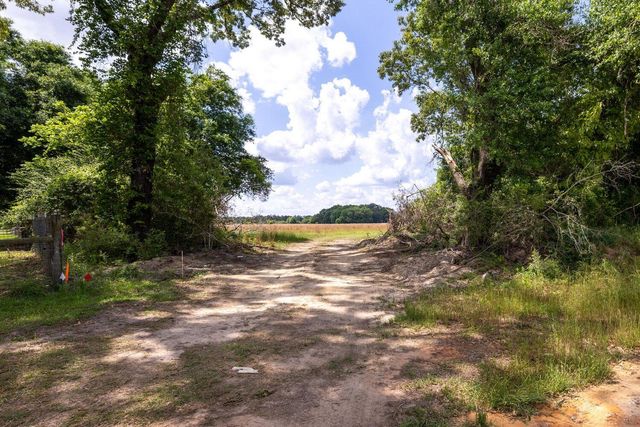 1704 Cobb Road, Baker, FL 32531