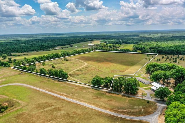 1704 Cobb Road, Baker, FL 32531