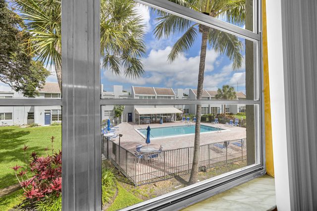 2900 SW 22nd Avenue 512, Delray Beach, FL 33445