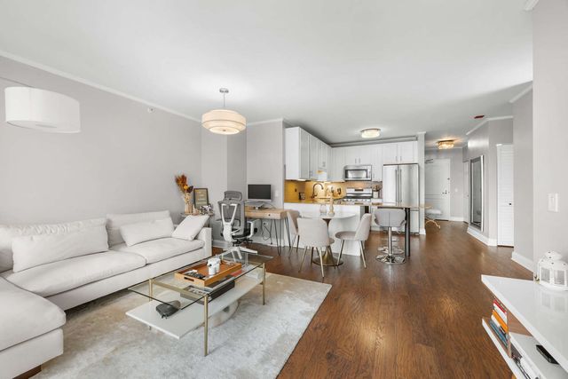 630 N State Street 1909, Chicago, IL 60654