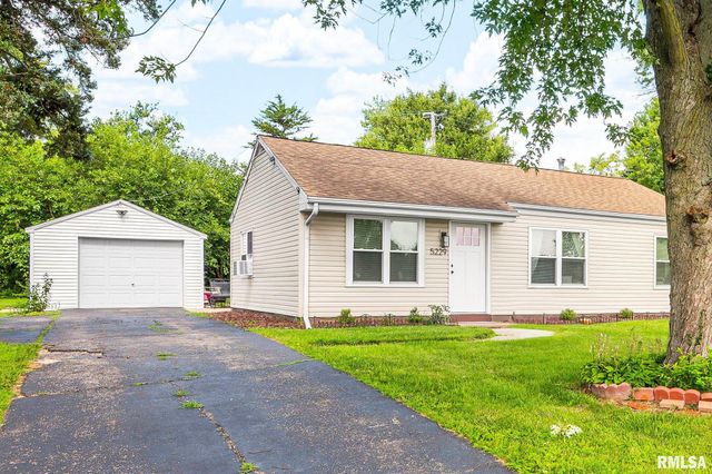 5229 N HAMILTON Road, Peoria, IL 61614